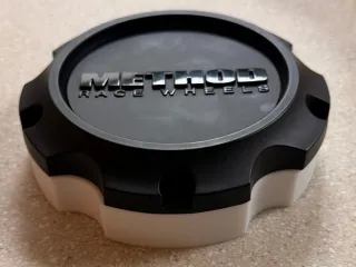 Method Wheel Central Cap for Toyota LC100 v3