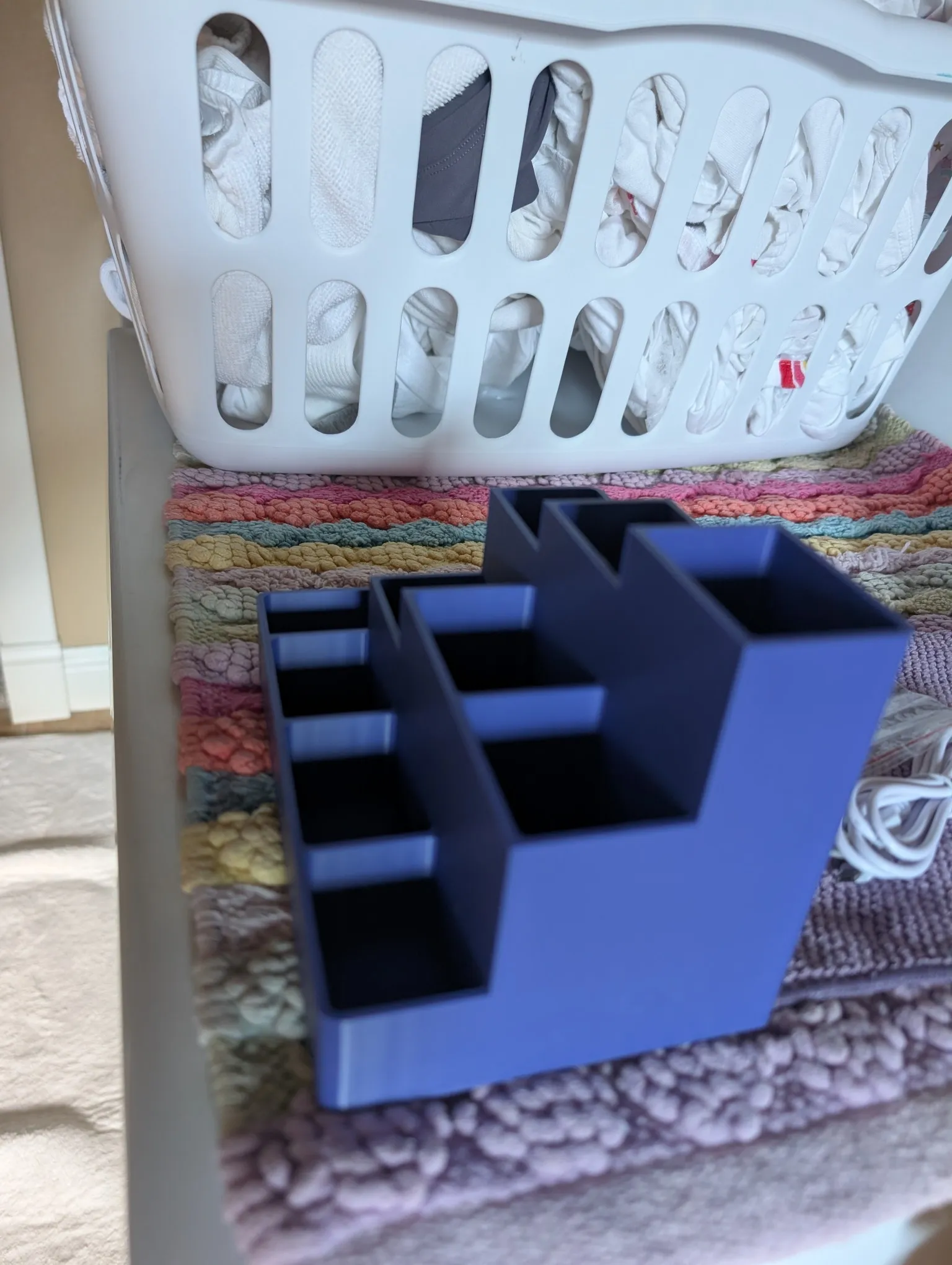 Stationery stand-2
