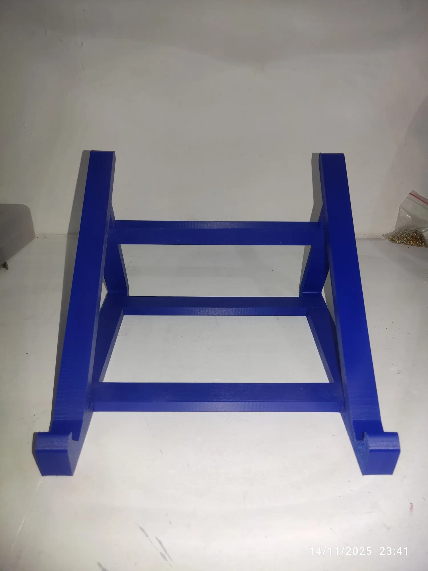Desk stand for notebook-2