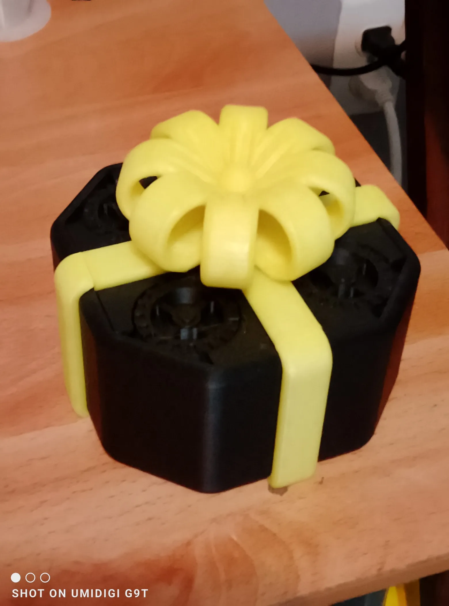 mechanical gift box-0