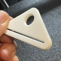 Simple_Toothpaste_Squeezer-1