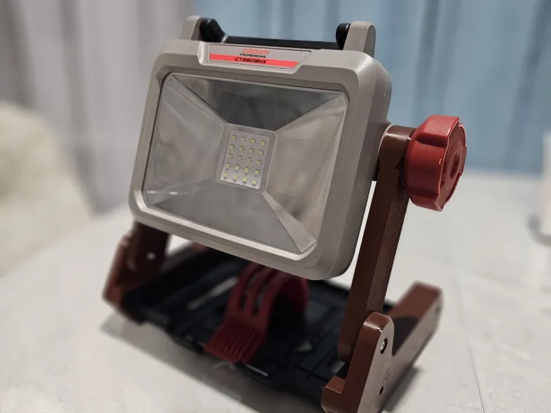 Foldable legs for - Crown Led Working 20v max  (B3+)