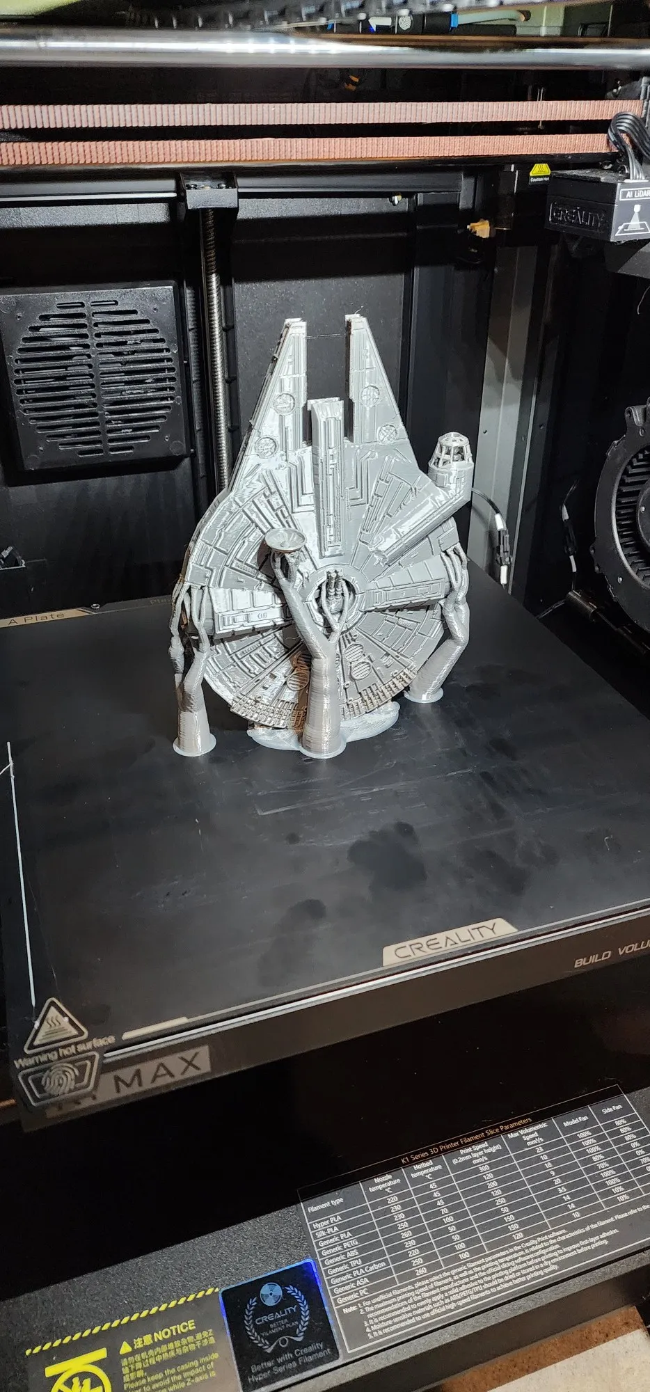 Milennium Falcon-1