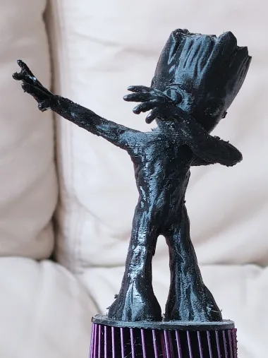 Baby Groot Dab-0