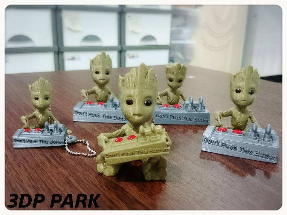 Baby Groot 5-2 (Don't Push This Button)-7