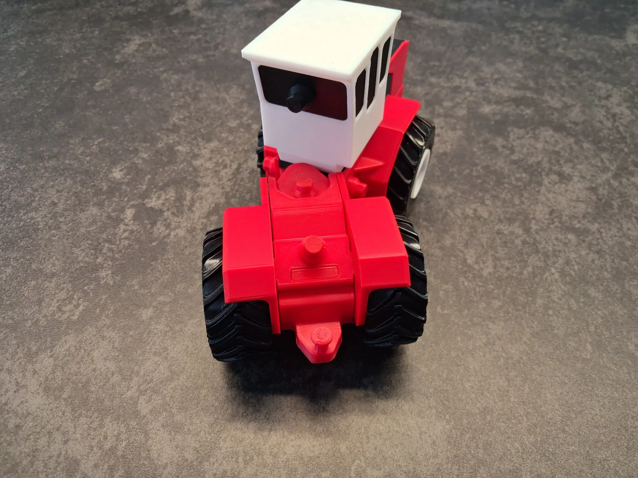 a 4wd tractor-4