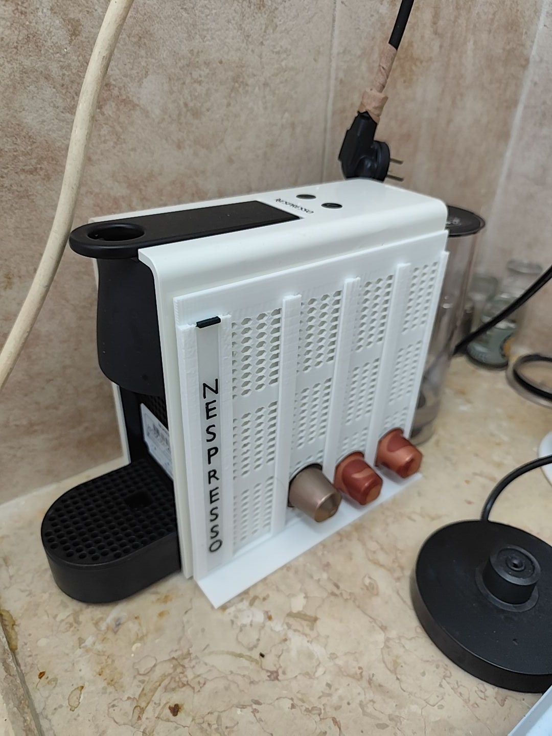 SlimSnap Innovative No-Support Nespresso Capsule Holder pro