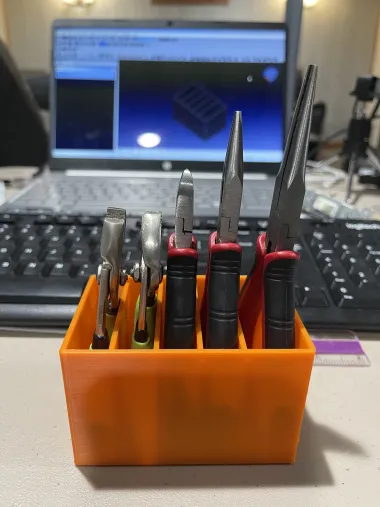 Pliers Stand-0