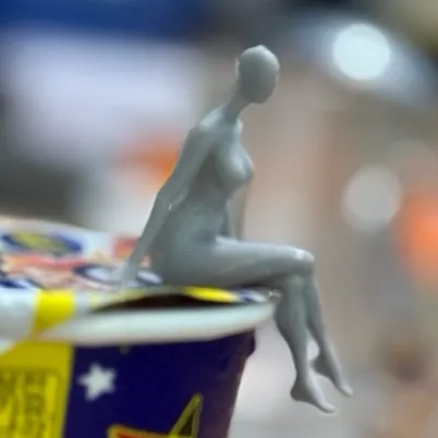 Female Noodle Cup Lid Holder