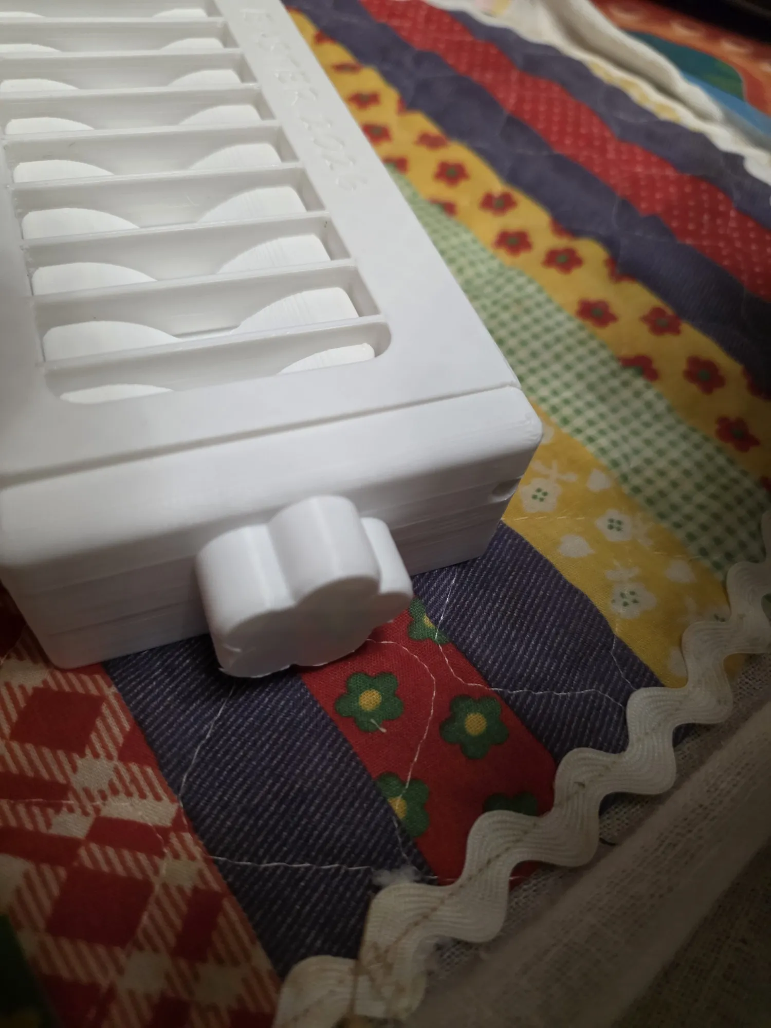 Kids Easter themed Hotdog cutter d for the SparkX i7-1