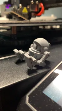 Kenji the print-in-place benchy robot-1