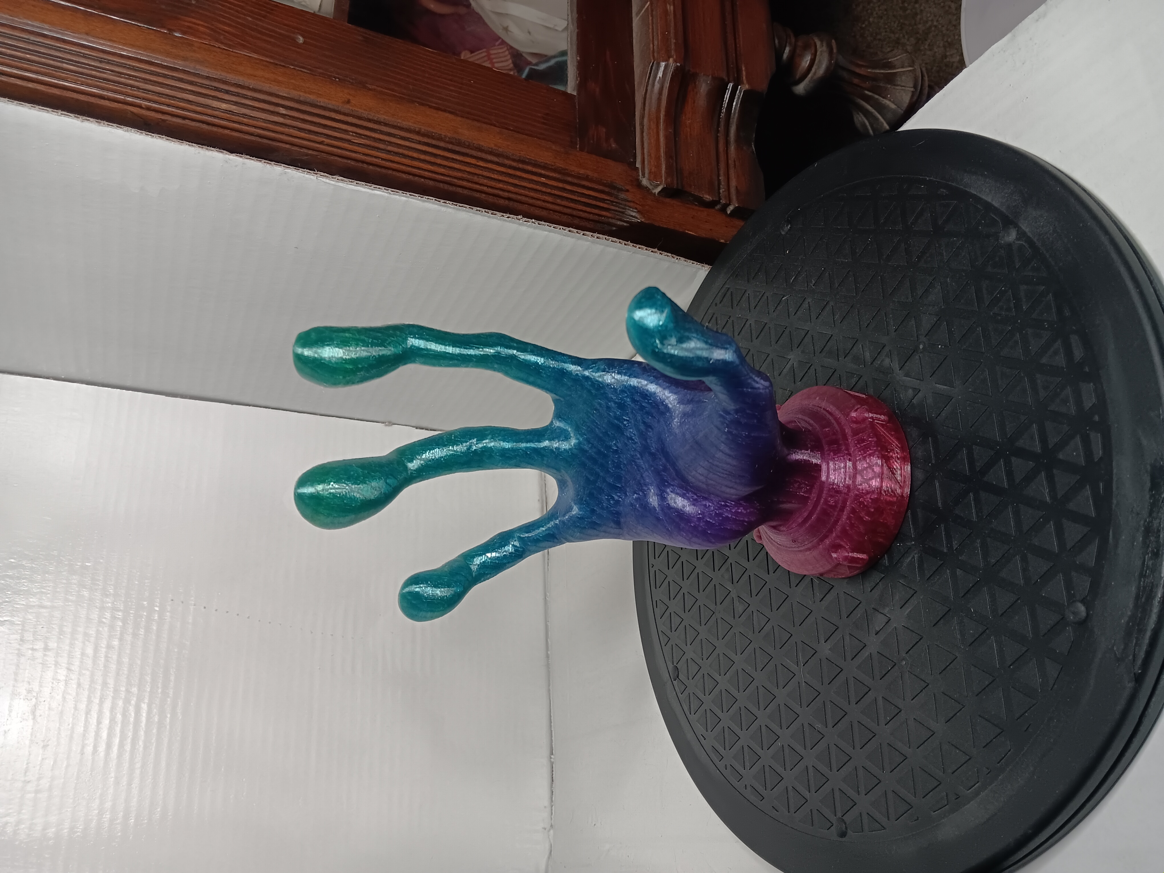 alien controller stand for a co work grandson. | Creality Cloud