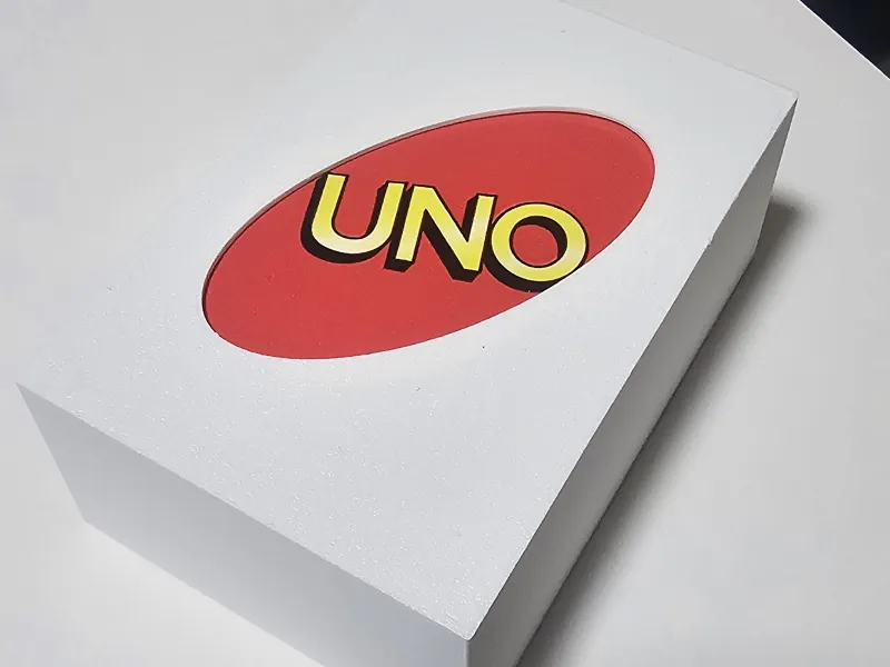 Boîte de cartes UNO