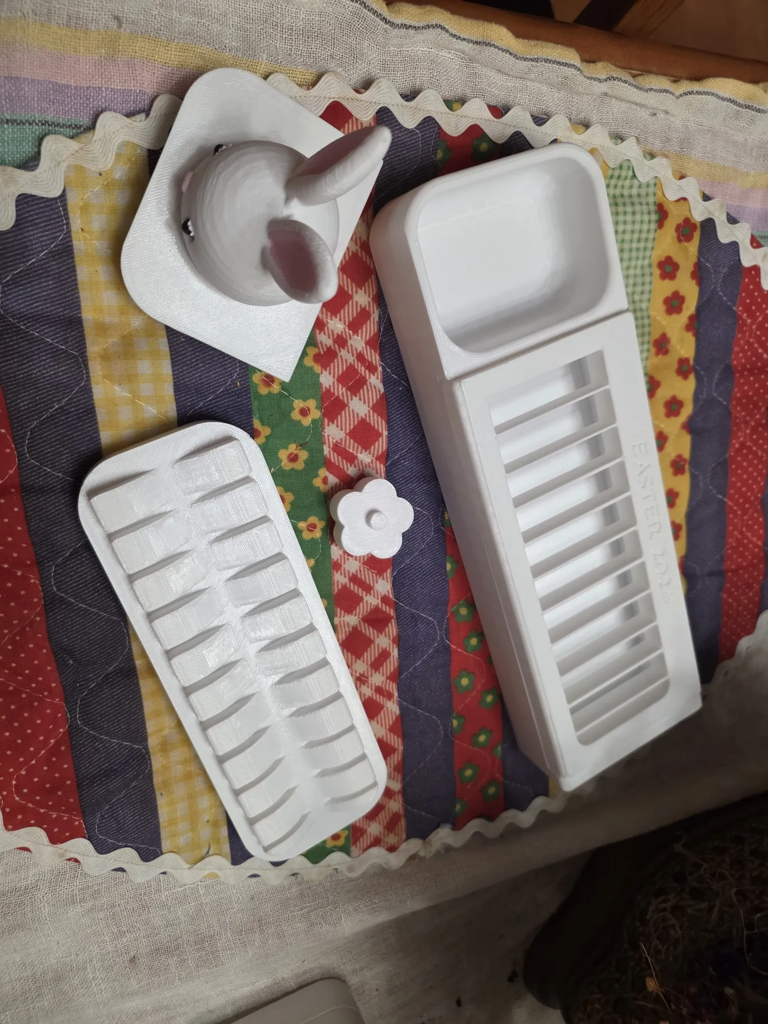 Kids Easter themed Hotdog cutter d for the SparkX i7-2