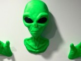 ALIEN DE PARED-0