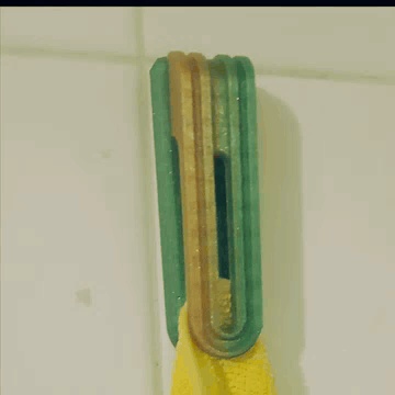 Gravity Towel Hanger