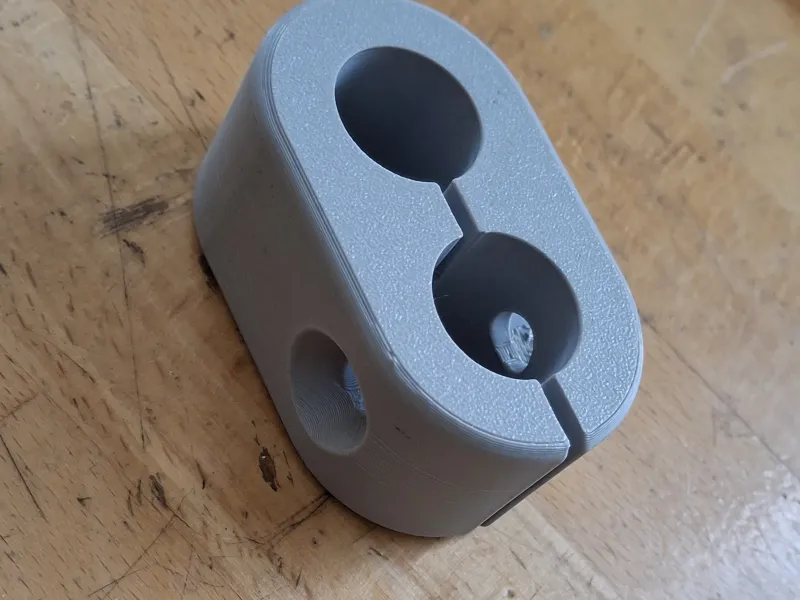 spojka trubek 20mm široká