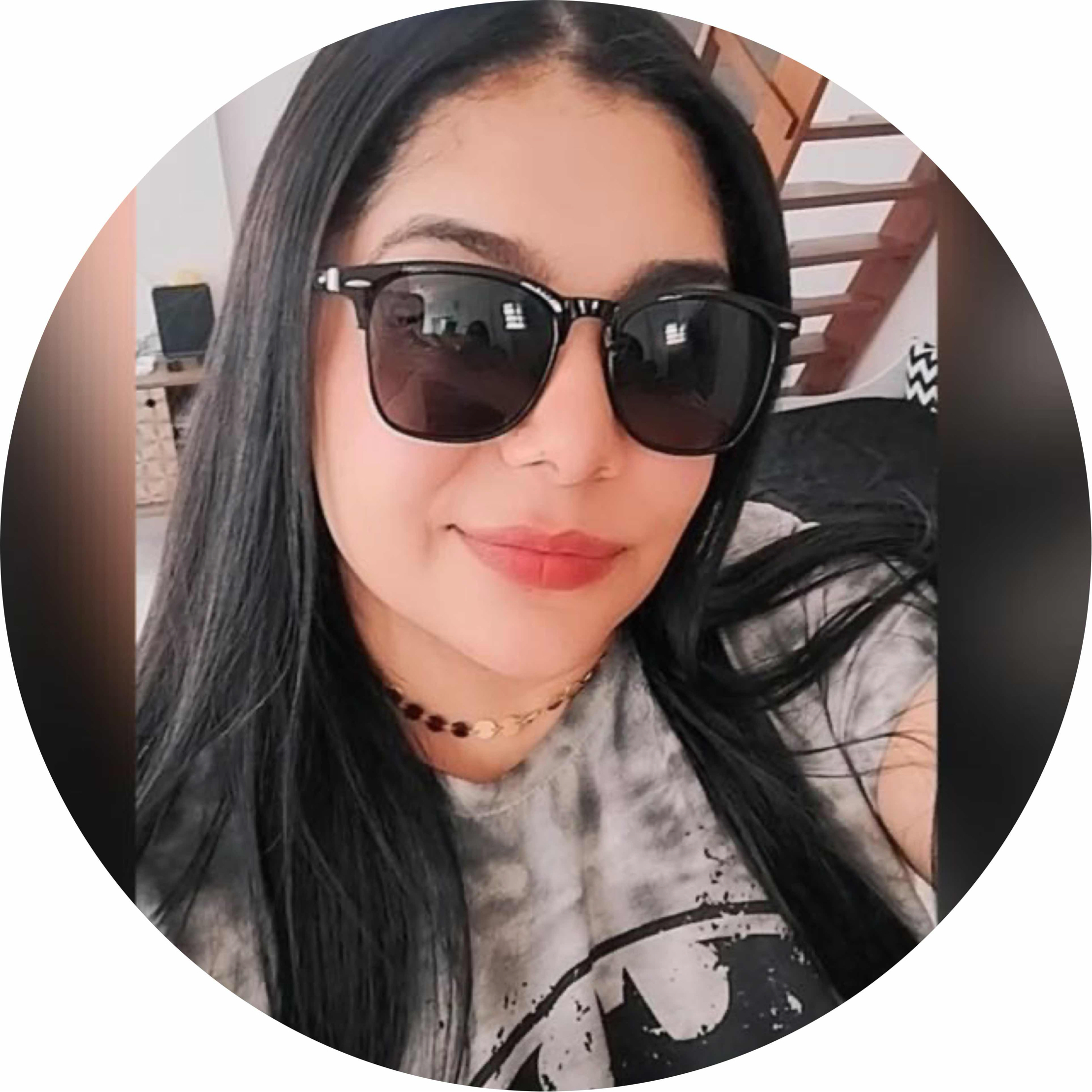 avatar of Luana Aquino s