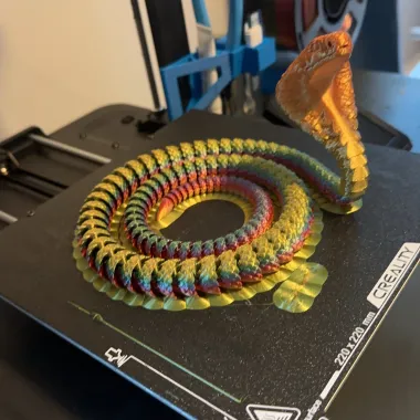Articulated Cobra + Pencil Holder-1