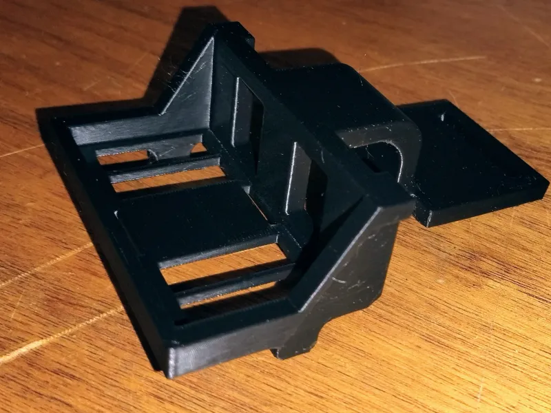 Front mounted battery/receiver tray
