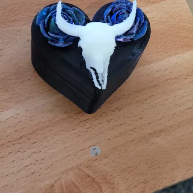 Heart-shaped Rose Box-0