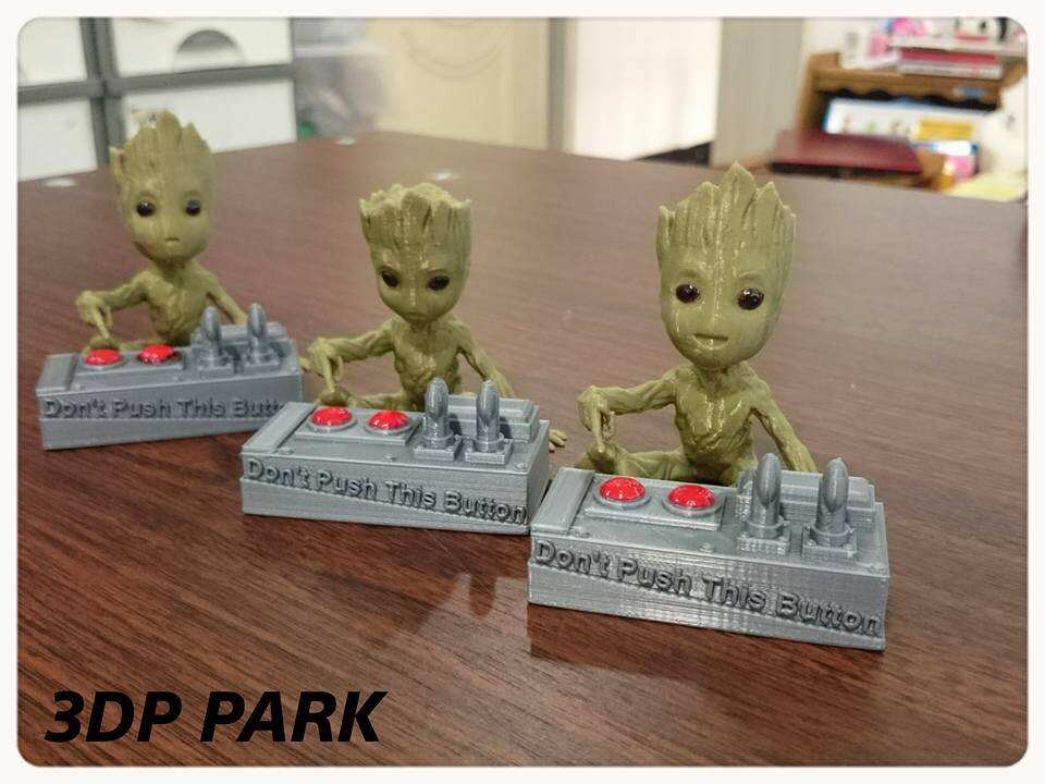 Baby Groot 5-2 (Don't Push This Button)-6