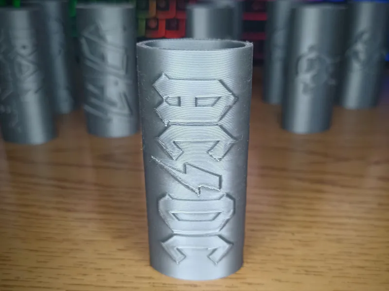 BIC SLEEVE - AC DC - LIGHTER CASE