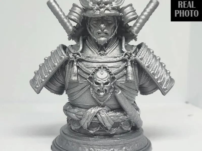 Samurai Bust STL – 3D-printbaar krijgersstandbeeld