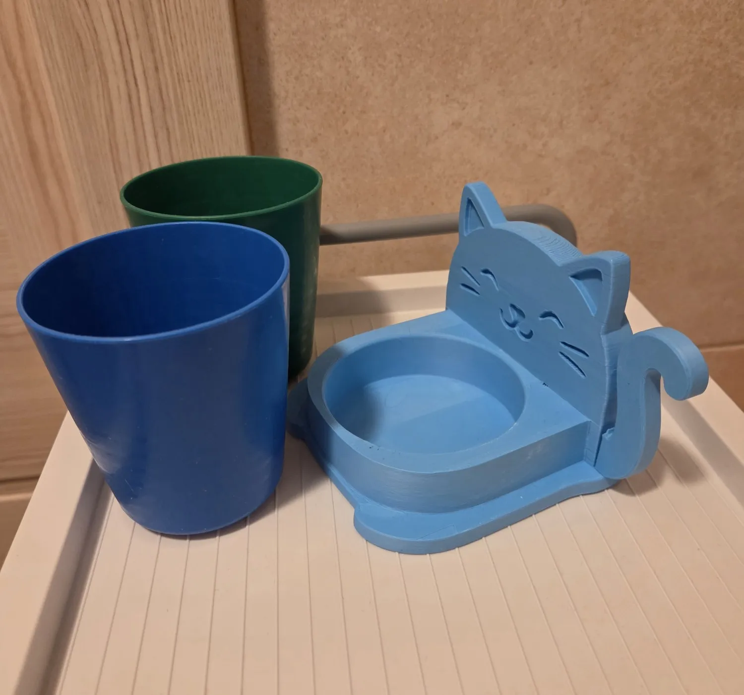 Cute Cat-Shaped Pet Food Bowl Holder-0