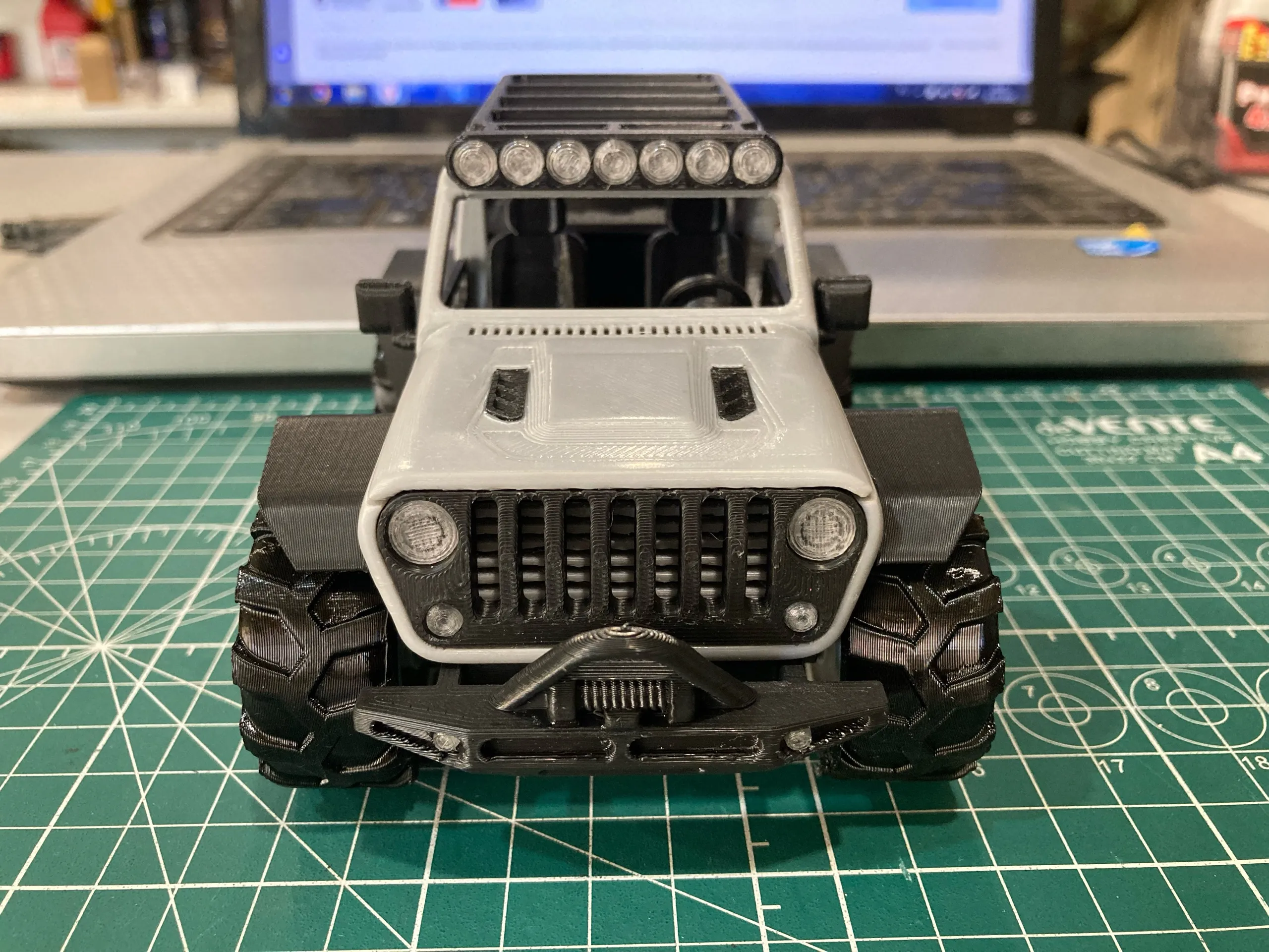 2-door JEEP w removable HARDTOP - Fully printable-2