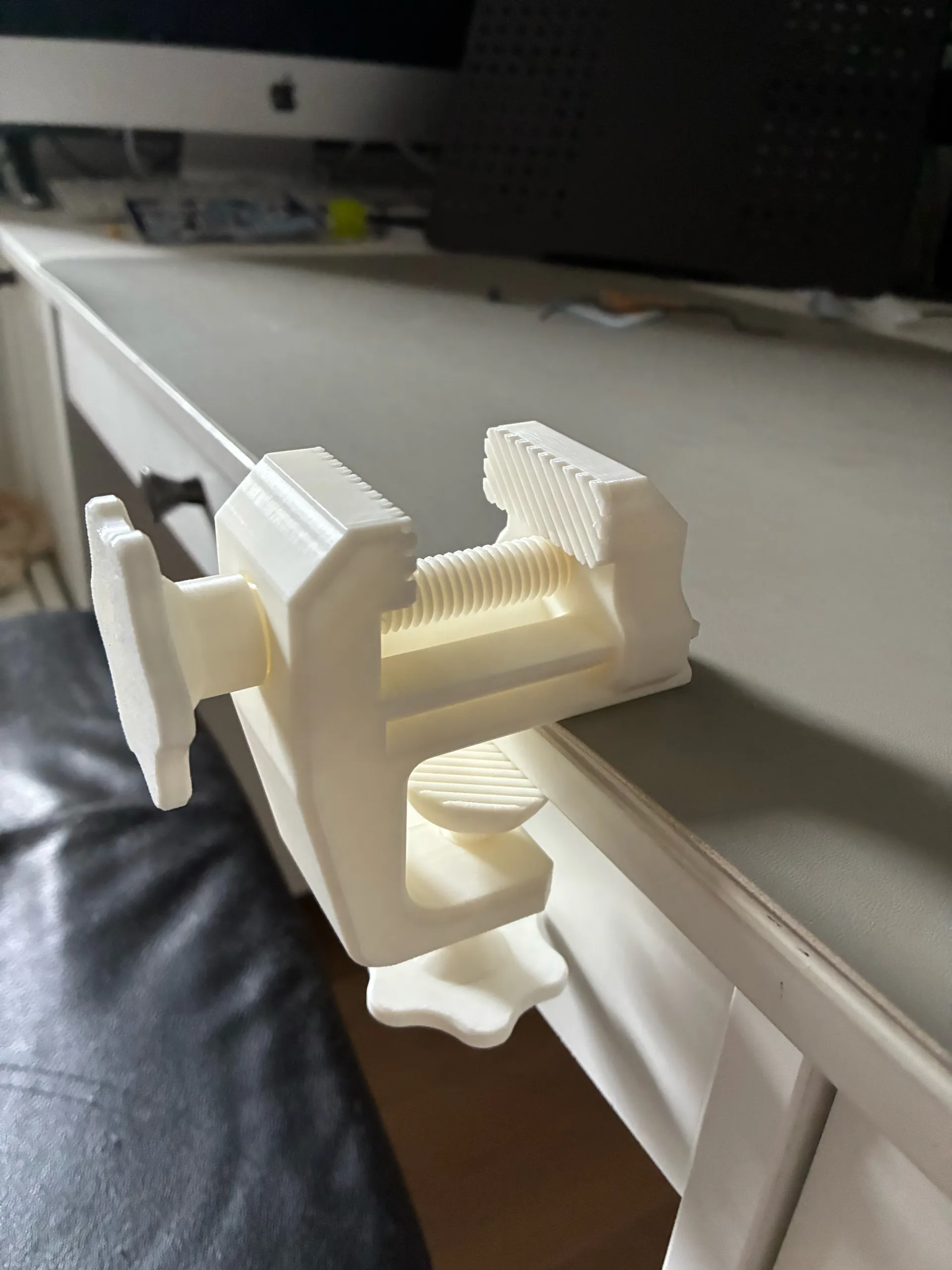 Small Desk Vice-0