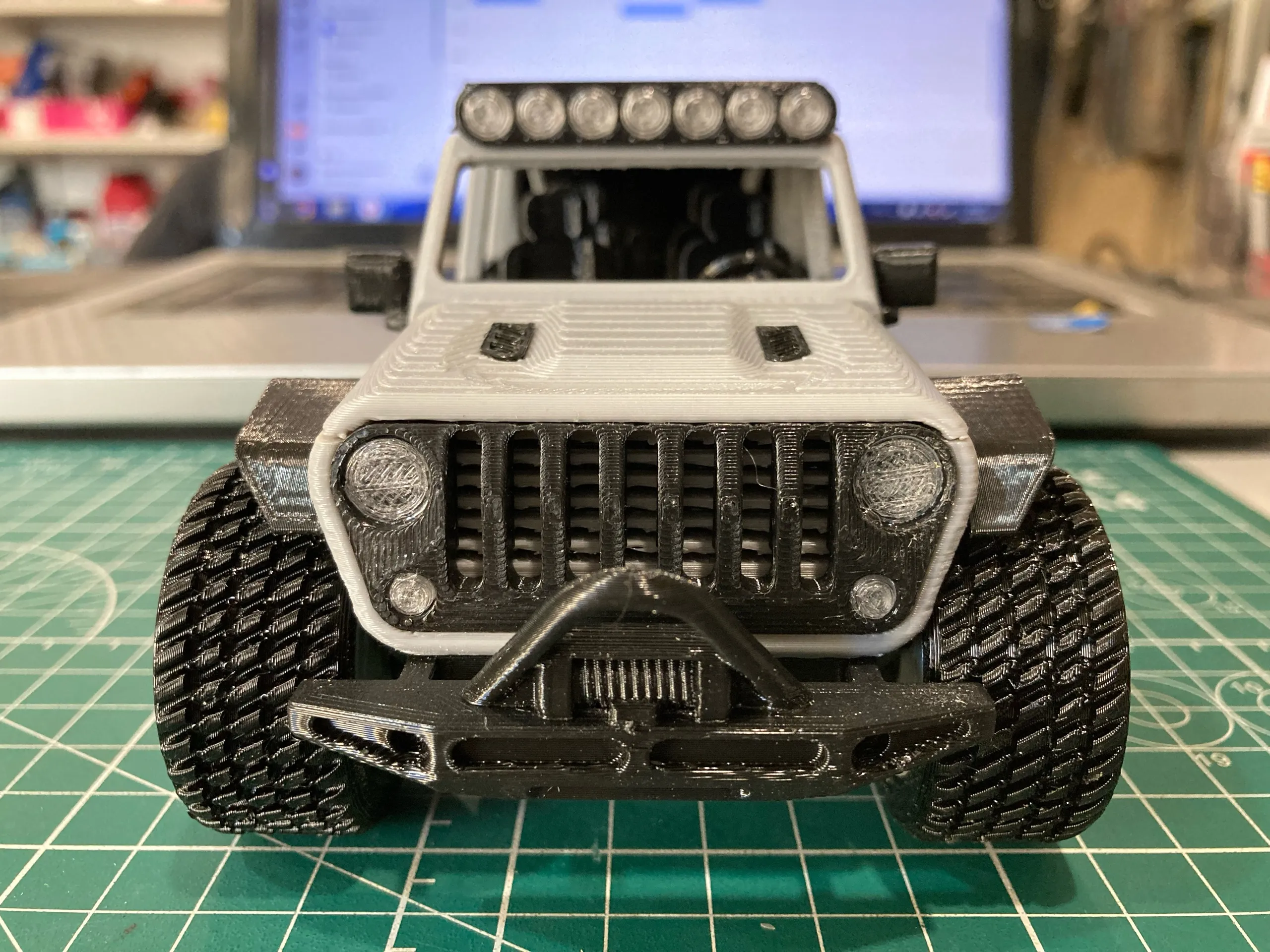 4-Door JEEP Wrangler with removable Hardtop-2