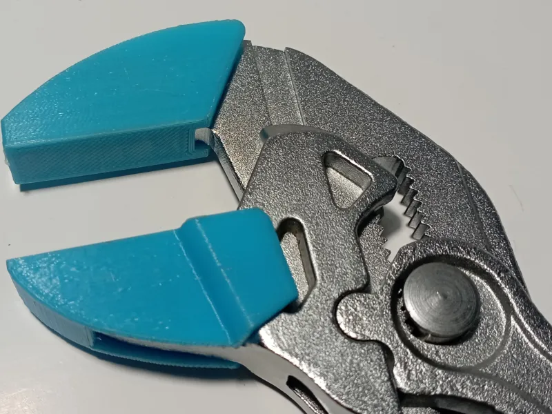 Protective jaws for ticks Kraftool Vise-Wrench 22065