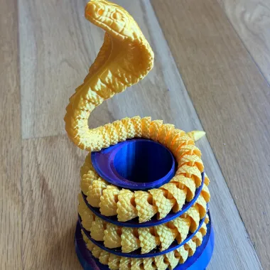 Articulated Cobra + Pencil Holder-1