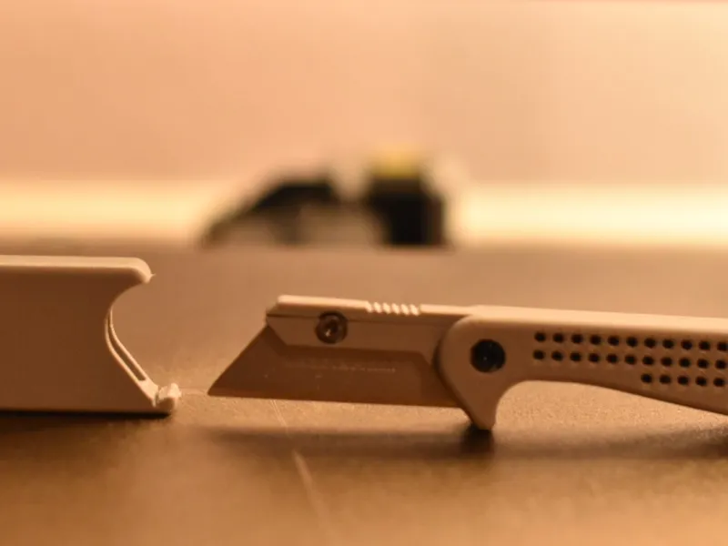 Gaine de couteau utilitaire à lame fixe
