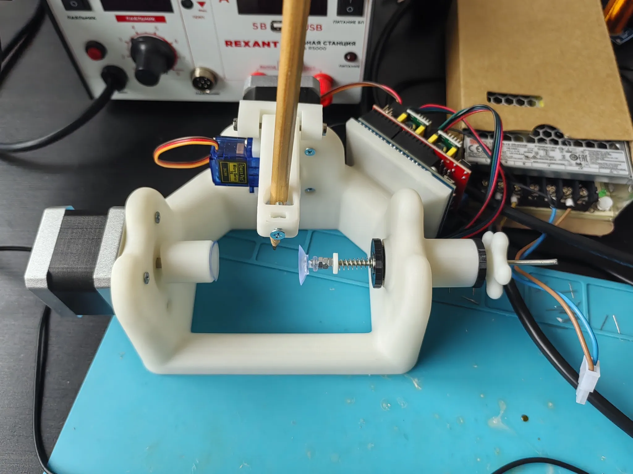 Sphere-O-Bot (eggbot MOD) Easter Eggs + Xmas ornaments creat-0