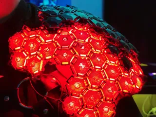 Hexmail Pauldron - 3Layer - LED Slots