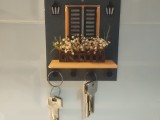 WINDOW KEYHOLDER-1