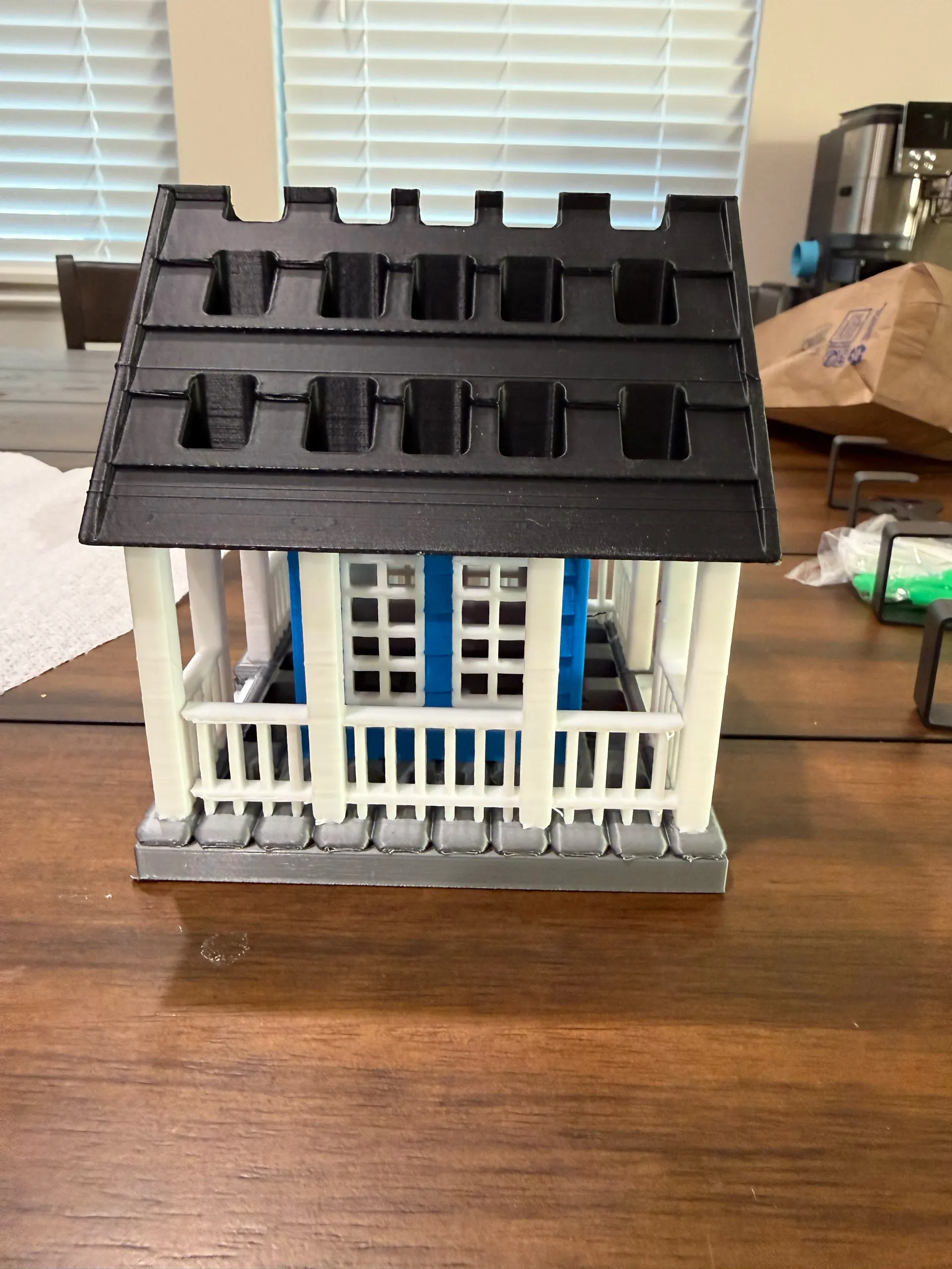 Paint brush holder-1