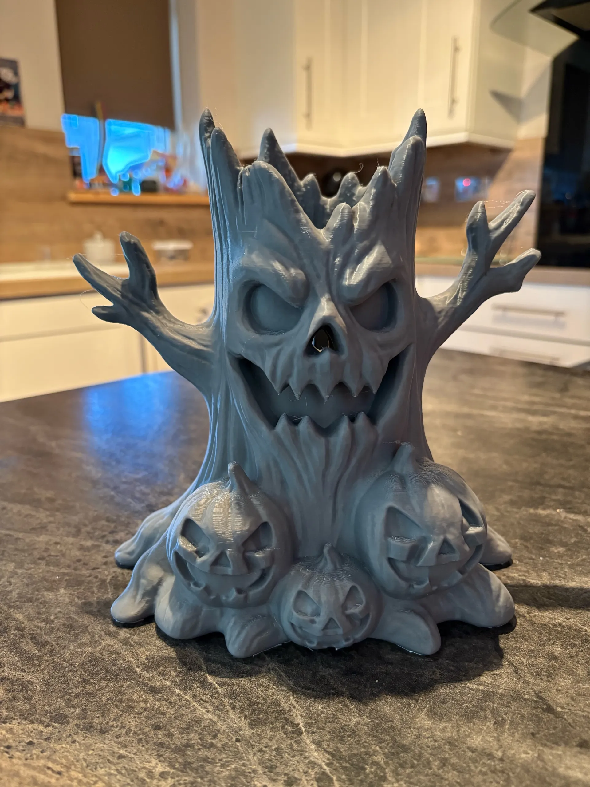 Haunted tree stump -2