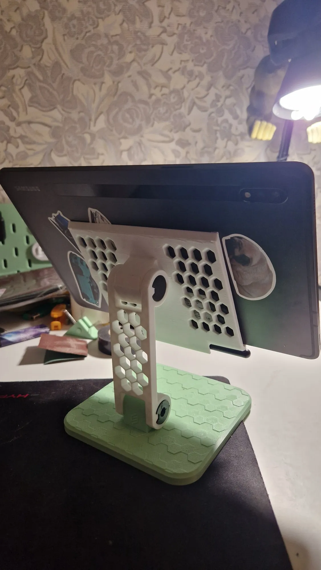 Tablet Stand | Vantage Collection-1
