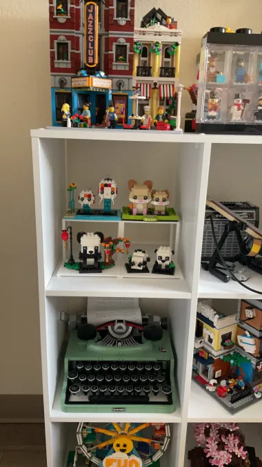 Lego Brickheadz Stand 2.0-1