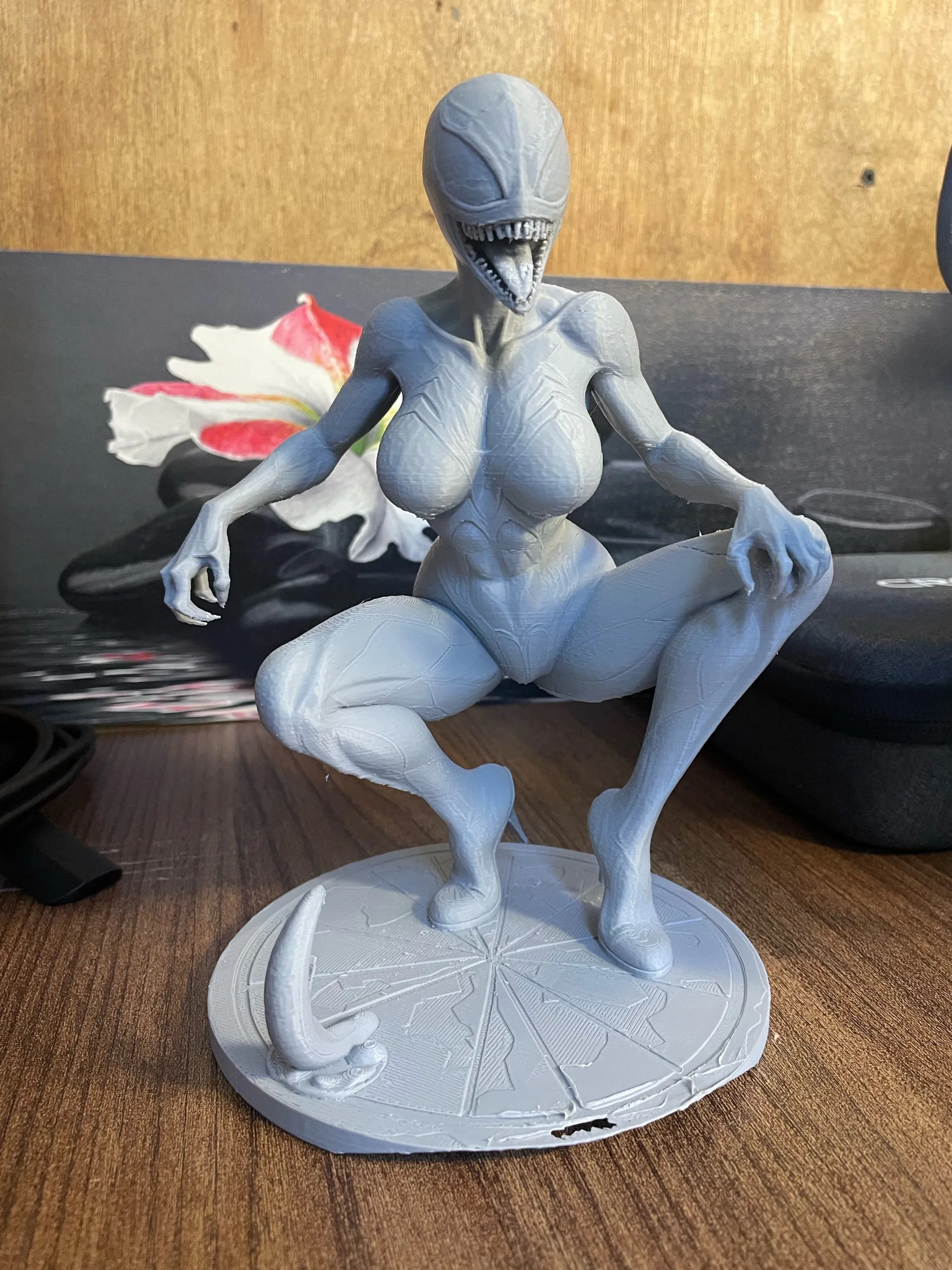 Venom Girl Model-0