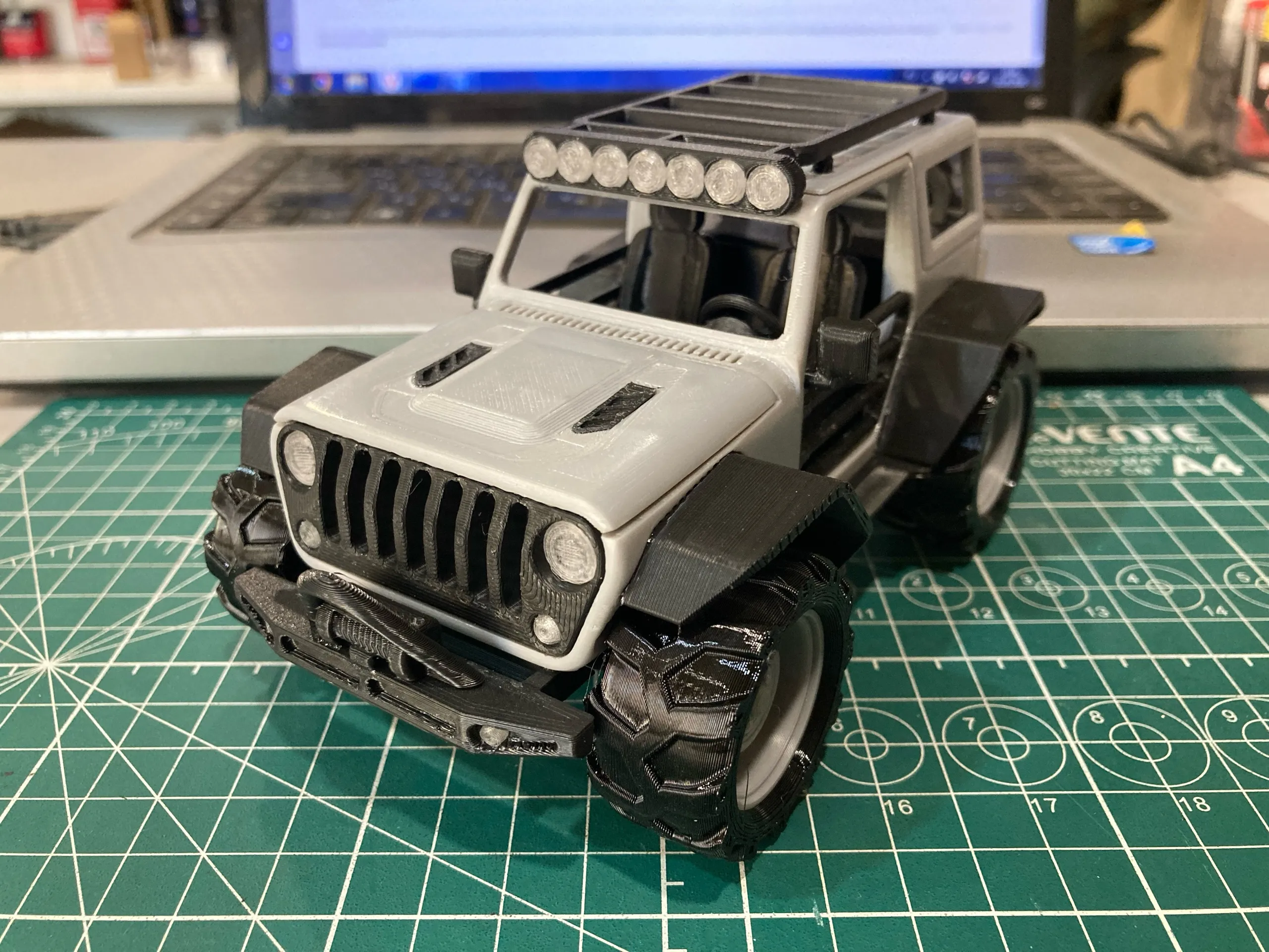 2-door JEEP w removable HARDTOP - Fully printable-0