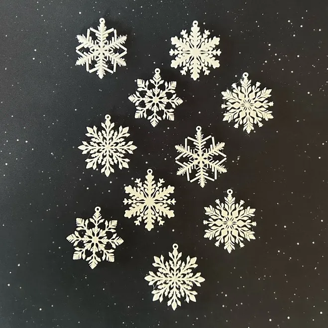 Snowflake Christmas tree decorations 