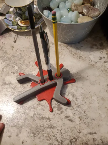 CRIMESCENE - PENHOLDER-0