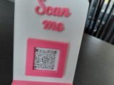 qr stand-0
