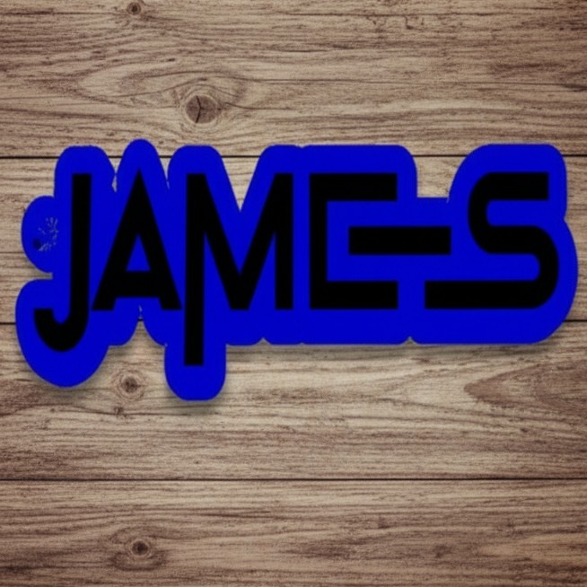 James keychain - llavero