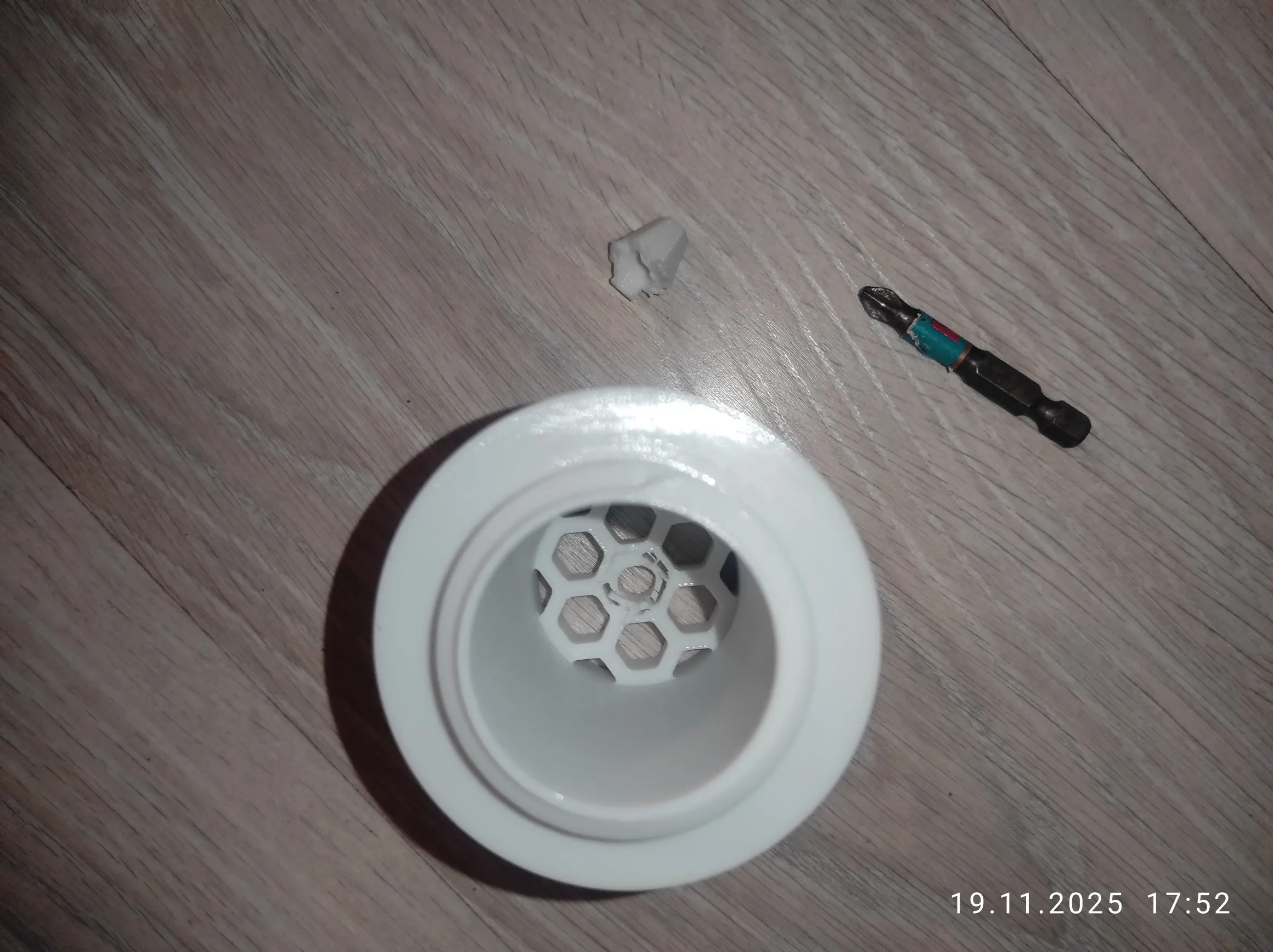 Screwdriver Spool Rewinder-0