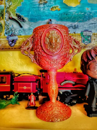 Lion Ornamental Deluxe Chalice Gryffindor-0